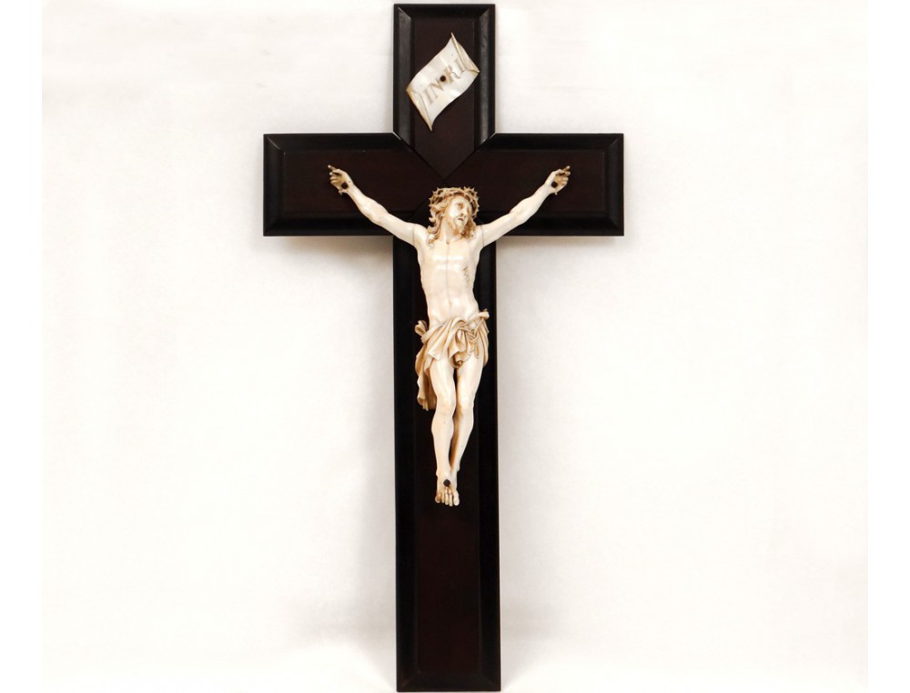 Christ crucifix cross carved ivory Dieppe century