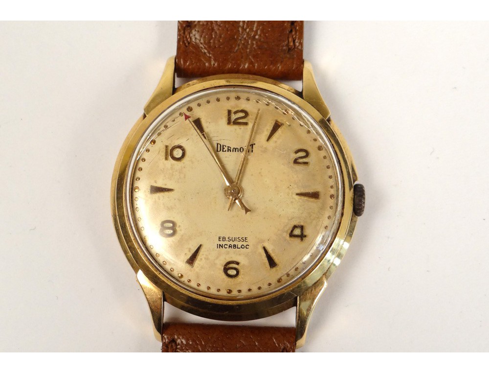 montre cuir et or