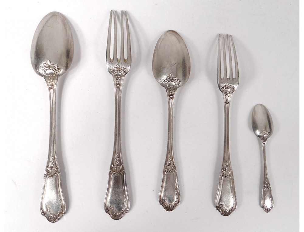 RAVINET D'ENFERT. Ménagère De Style Louis XV Comprenant Douze