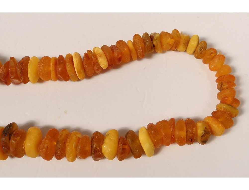 Collier Ancien En Ambre Fait Main - Longueur 80 Cm, Poids 35,8 G, Pièce Unique Vintage