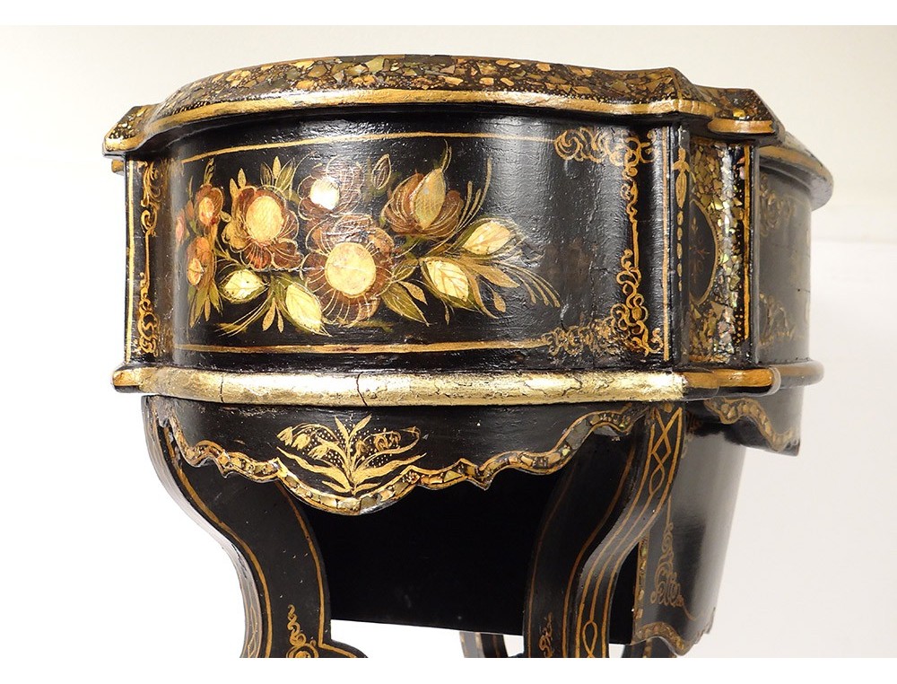 Blackened wood planter mother-of-pearl gilding Chinese ...