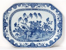 Octagonal porcelain dish China white-blue garden landscape Qianlong eighteenth