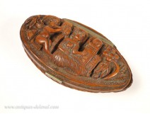 Snuff box carved tagua, angel trumpet, nineteenth