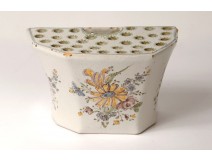 Bouquetière earthenware faience South France Martres-Tolosane Toulouse 18th