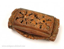 Snuffbox Corozo carved flowers, work in Marin, nineteenth