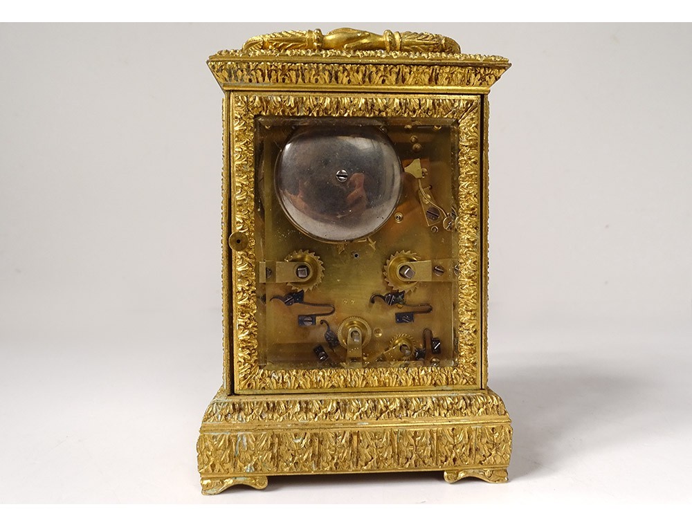 Pendulette de voyage Cartier en métal et laque