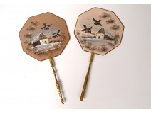 Pair of hand-held fan screens, gilded wood, gouaches, birds, 19th century