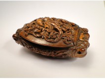 Snuffbox corozo, woman and fantastic animals, nineteenth