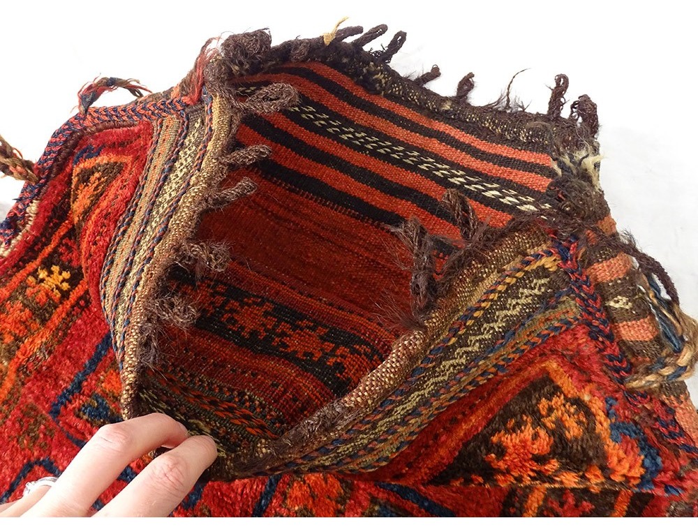 Sac à main ancien en laine orientale traditionnelle