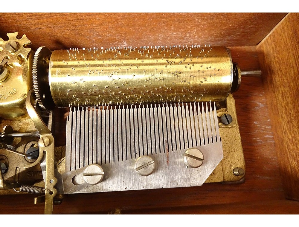 Boîte à Musique Suisse REUGE En Bois Courbé - Vintage, Peut Servir De Boîte à Cartes