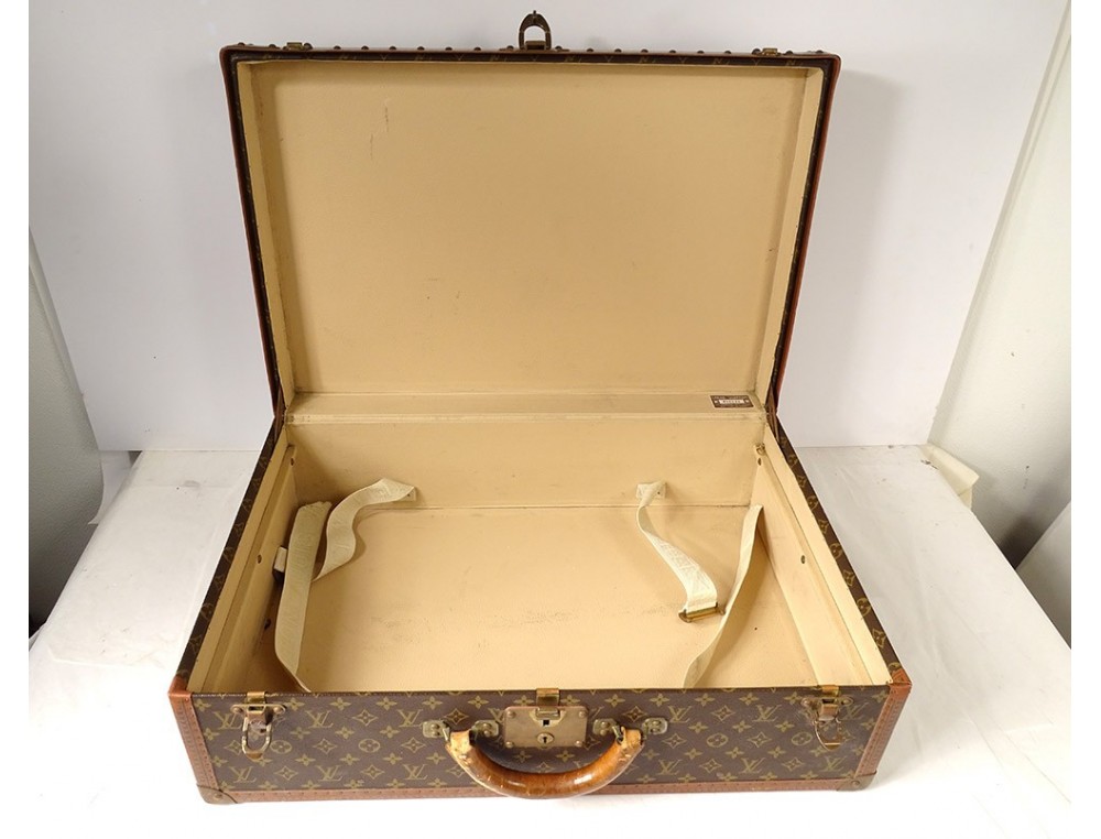 LOUIS VUITTON Circa 1990 ALZER 55cm suitcase in monogram…