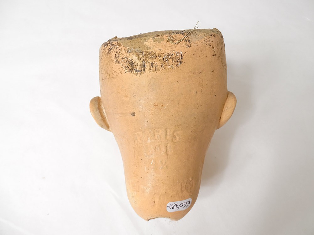 Tête de poupée vintage - France