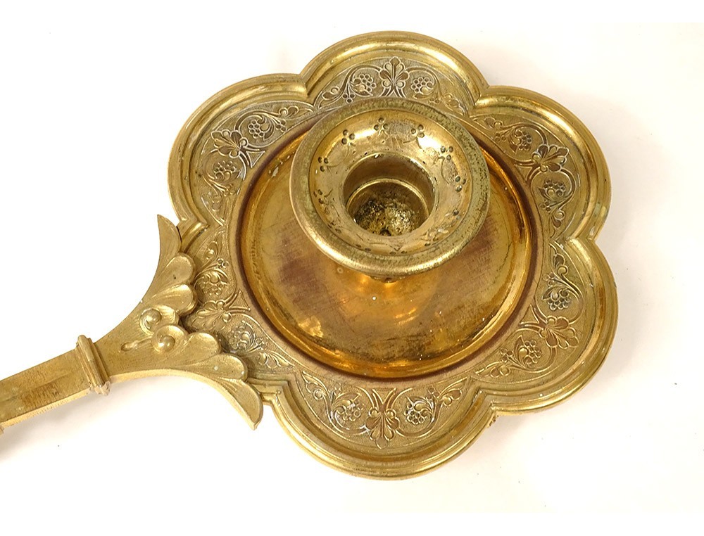 Ancien Bougeoir Chimère En Bronze Doré - France 19ème Siècle, Pièce Antique élégante