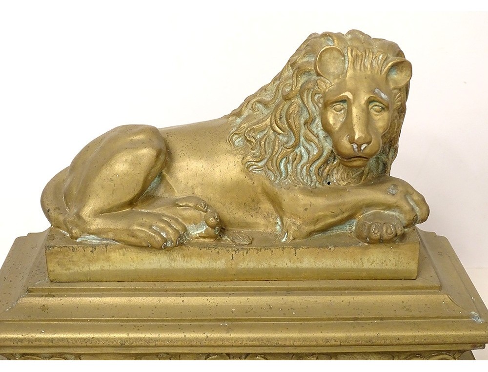 A Pair of 19th Century Lion Chenets For Sale at