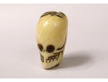 Bead of rosary carved dead head Christ Vanity Memento Mori Skull XIXth