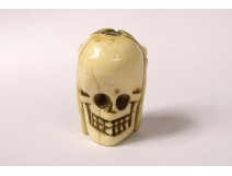 Bead of rosary carved dead head Christ Vanity Memento Mori Skull XIXth