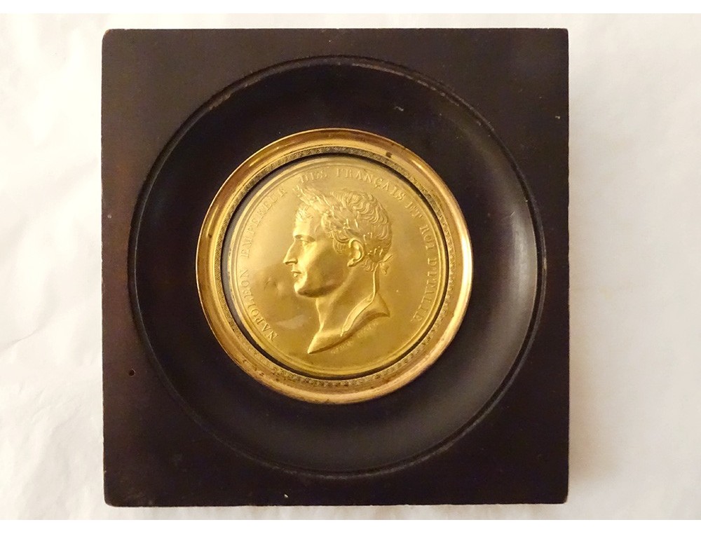 France - Medal - 4 medailles en bronze francaise sur le thème militaire