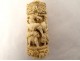 Etui cylindrique à message ivoire sculpté personnages Haute Epoque XVIème
