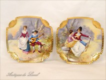 Pair of porcelain plates Characters Gilding Paris 19th Shells