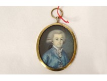 Miniature ovale médaillon portrait gentilhomme Ecole française XVIIIème
