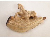 Tip pipe carved, decorated with dog and horse nineteenth