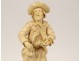 2 statuettes ivoire sculpté personnages fumeur forgeron Allemagne début XIXè
