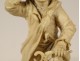 2 statuettes ivoire sculpté personnages fumeur forgeron Allemagne début XIXè