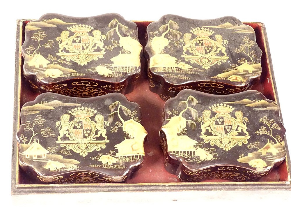 Boîte ancienne en laque de Chine avec incrustation de nacre, c. 1880-1910 - France