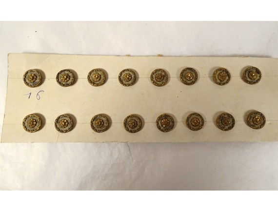 Lot De 16 Petits Boutons Vintage Jaunes - 2 Trous, Diamètre 1,1 Cm (réf 4995) - Occasion