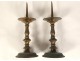 Paire pique-cierges bougeoirs chandeliers d'église bronze XVIIème siècle