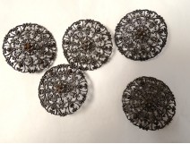 16 boutons anciens métal fleurs étoiles collection fin XIXème siècle