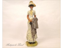 Elegant woman statuette slip Belle Epoque 1900