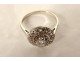 18 carat white gold daisy ring with eagle head diamonds PB 3.81gr 20th century