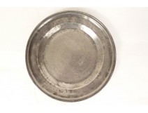 Round pewter dish with monogram hallmark late 18th century