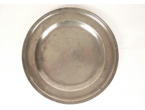 Round pewter dish with monogram hallmark late 18th century