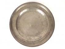 Round pewter dish with monogram hallmark late 18th century