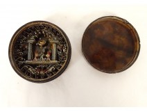 Reliquary paperolle Saints altar round box gilded foliage 19th century