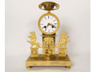 Pendule Empire bronze doré griffons ailés fontaine mascaron faune coupe 19è