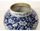Small covered ginger jar with blue and white Chinese porcelain, prunus flowers, 19th century