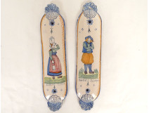Pair of Henriot Quimper Breton earthenware cleanliness plates, 19th century