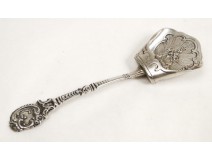 Spoon Louis XV silver, decorated with shells and flowers with punch 800, eighteenth