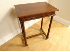 Petite table de port de changeur Louis XVI acajou massif tiroir XVIIIème