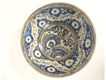 Ottoman ceramic bowl, K&uuml;tahya, Islamic Arts, T&uuml;rkiye, Joseph Soustiel, 18th century