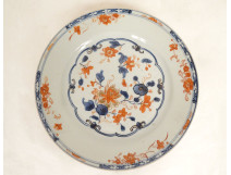 Chinese porcelain plate with imari floral decoration, Qianlong period, 18th century