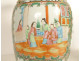 Pair of large Chinese porcelain vases, Canton style, with bird figures, China, 19th century 