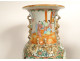 Pair of large Chinese porcelain vases, Canton style, with bird figures, China, 19th century 