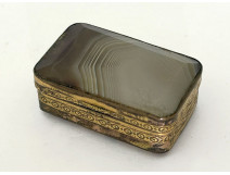 Small agate pillbox with gilt metal tassel, 19th century