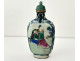 Chinese polychrome porcelain snuffbox with garden figures, late 19th century