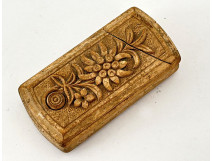 Pyrogen matchbox, carved wood, bouquet of flowers, late 19th/early 20th century