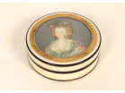 Round ivory box with painted tortoiseshell miniature of Marie Antoinette, 18th century